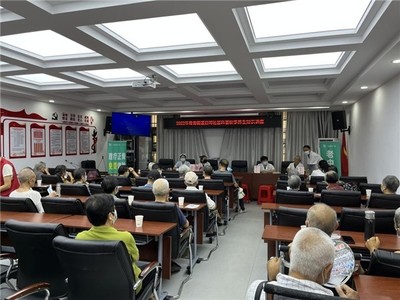 合肥市沿河社區(qū)開展秋季中醫(yī)養(yǎng)生保健科普講座，為居民健康保駕護(hù)航